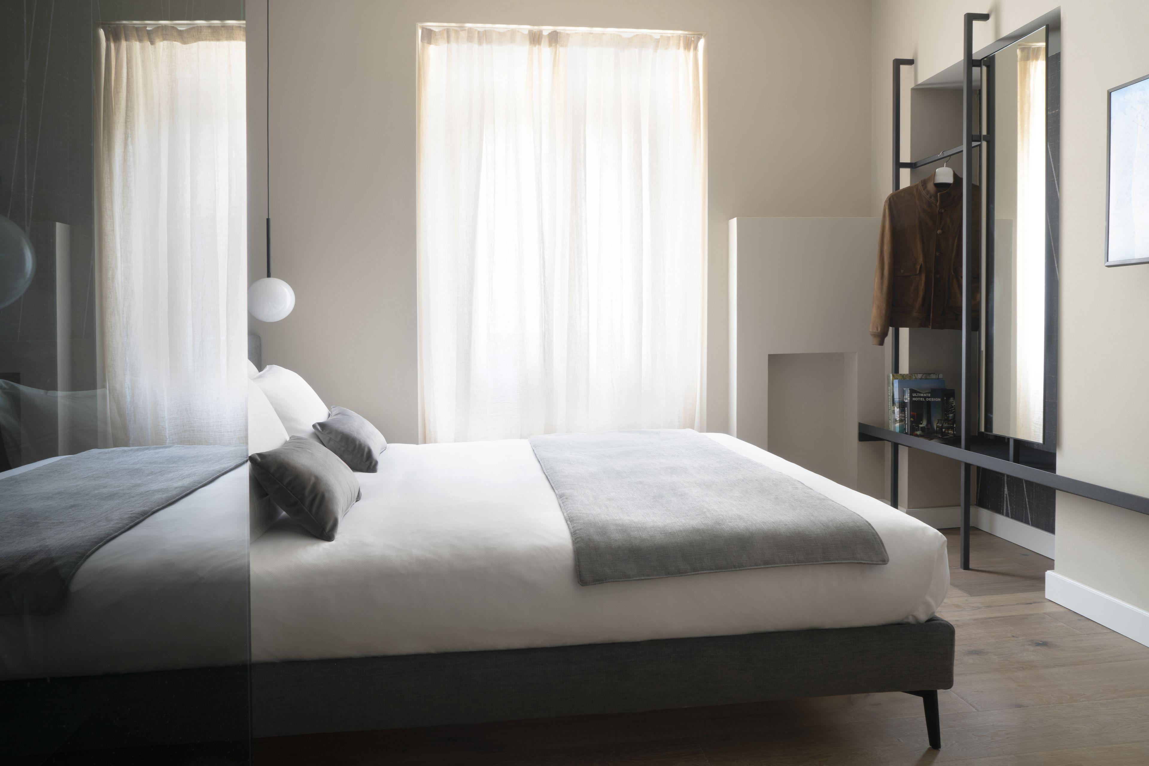 Della Spiga Suites By Brera Apartments — Photos 3